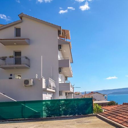 Apartments Sonata Omiš Kültér fotó