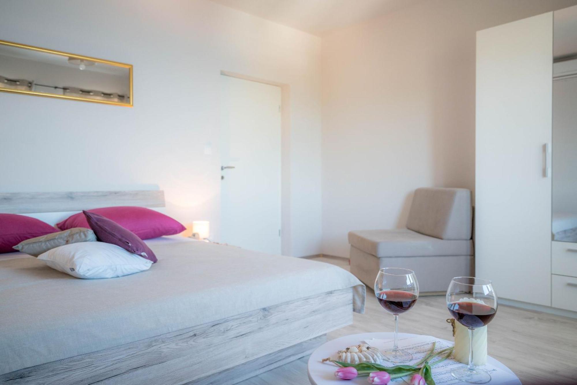 Apartments Sonata Omiš Kültér fotó