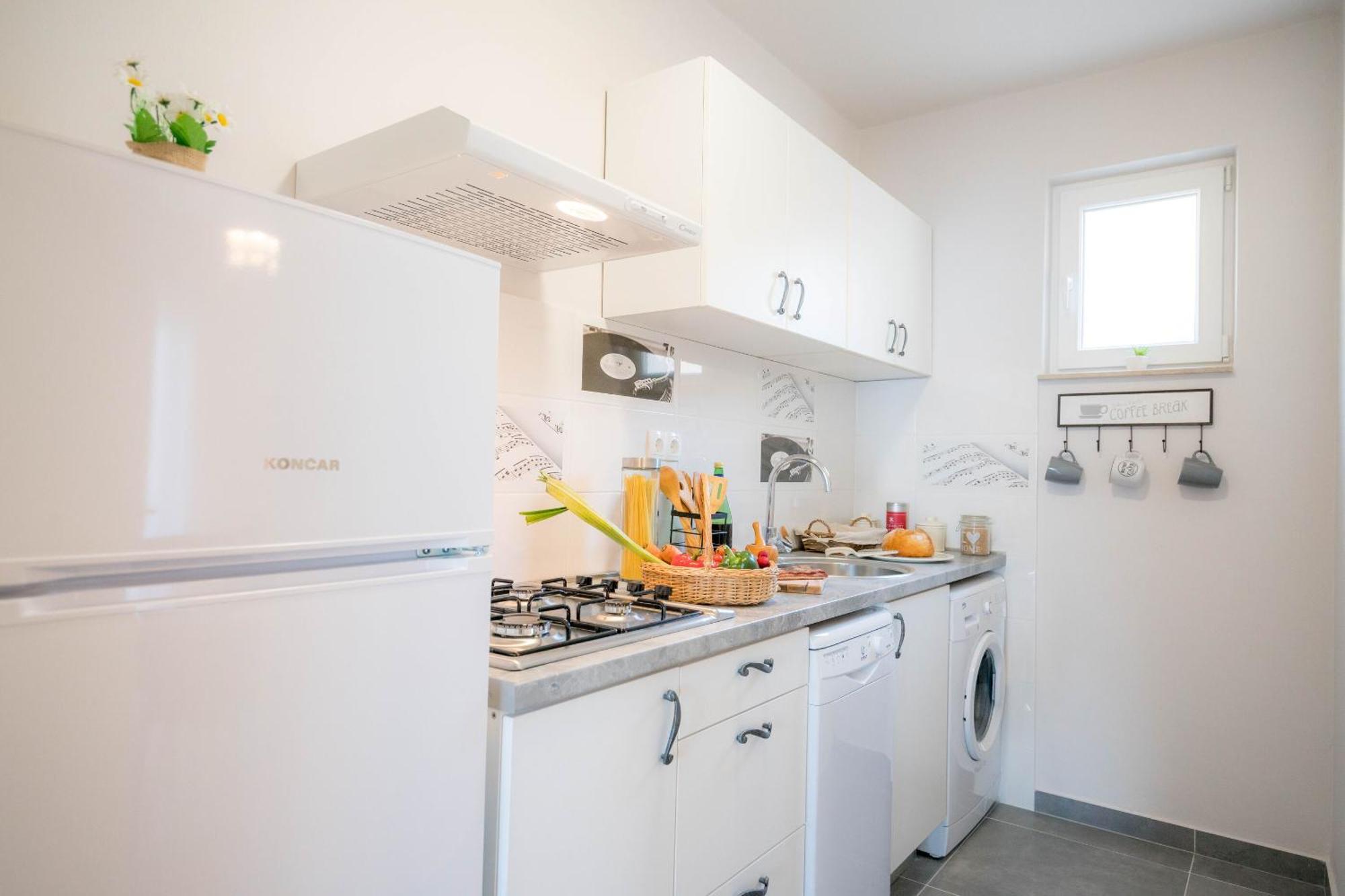 Apartments Sonata Omiš Kültér fotó