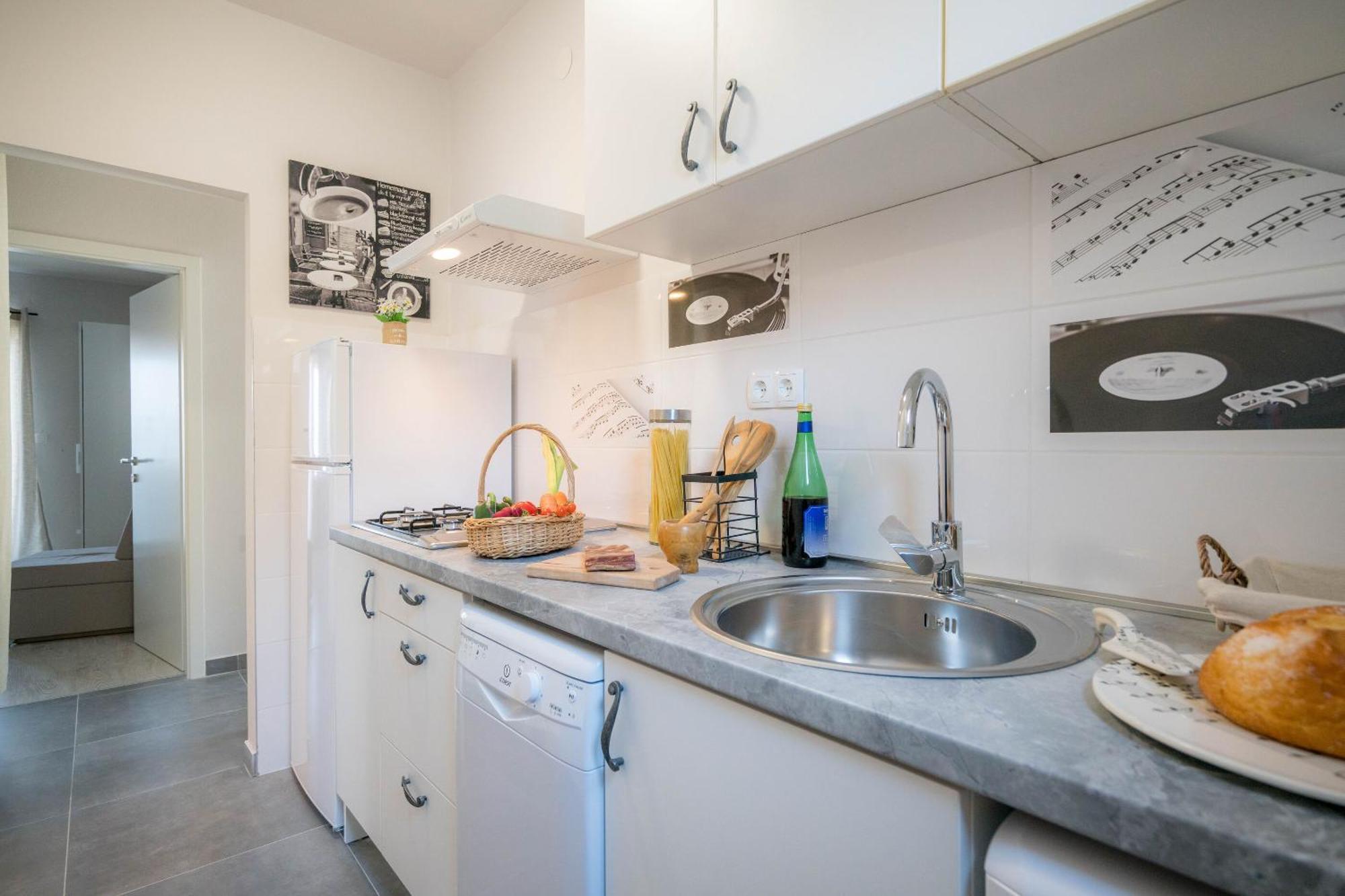 Apartments Sonata Omiš Kültér fotó