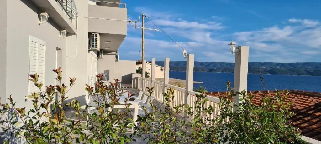 Apartments Sonata Omiš Kültér fotó