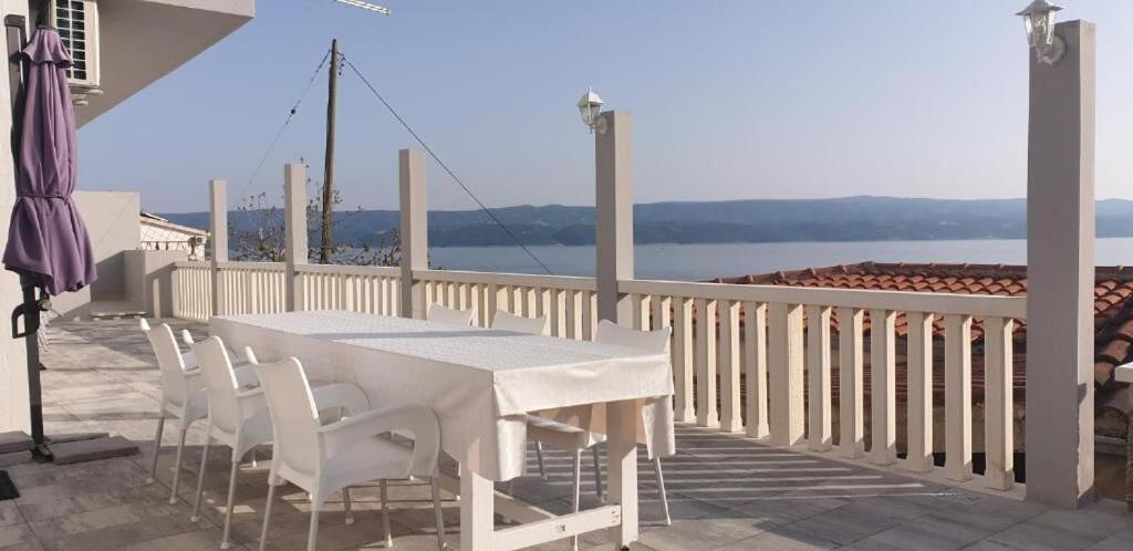 Apartments Sonata Omiš Kültér fotó